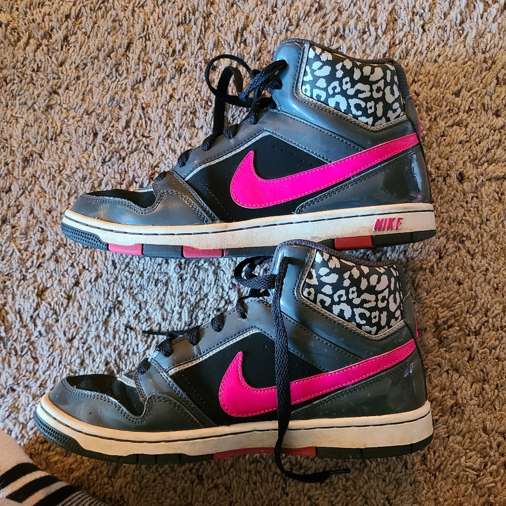Women's Nike Shoes